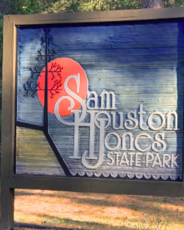 Famous landmarks of Moss Bluff Louisiana including Sam Houston Jones State Park, Calcasieu River, and Moss Bluff Lock and Dam